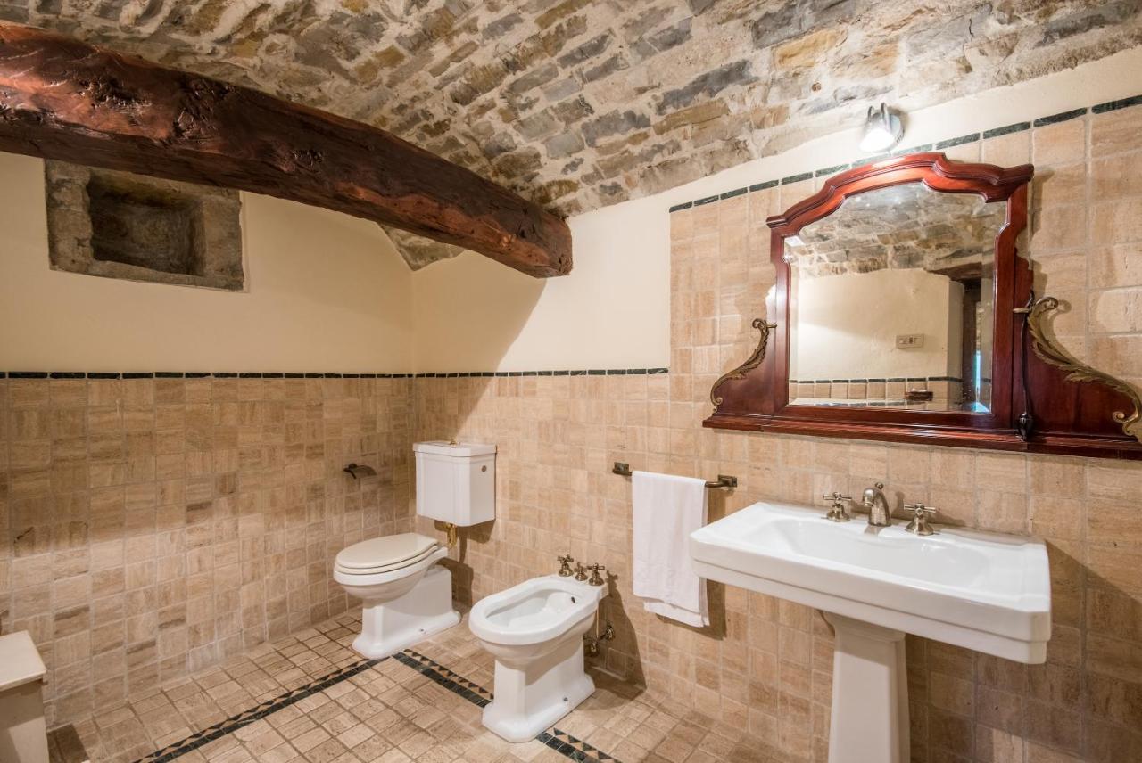 Agriturismo La Ferrozzola Кастелліна-ін-К'янті Екстер'єр фото