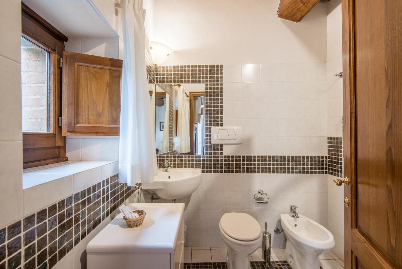 Agriturismo La Ferrozzola Кастелліна-ін-К'янті Екстер'єр фото